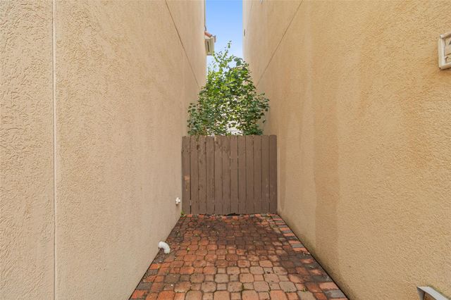 7138 Windwater Parkway N, Houston, TX 77036