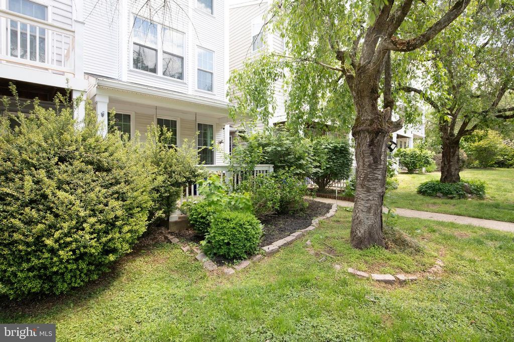 19409 CARAVAN DR, Germantown, MD 20874