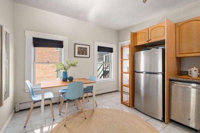 321 Columbia Street 3, Cambridge, MA 02141