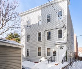321 Columbia Street 3, Cambridge, MA 02141