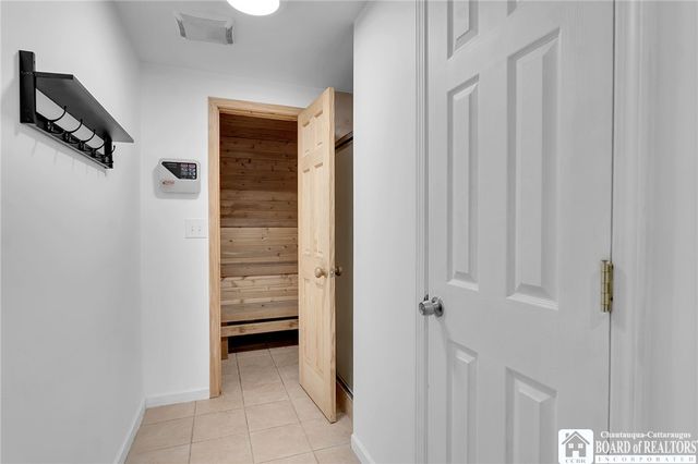 7220 Schultz Road, Wheatfield, NY 14120