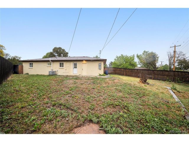 190 Hemlock St, Broomfield, CO 80020
