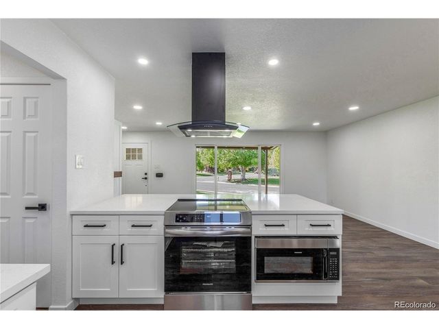 190 Hemlock St, Broomfield, CO 80020