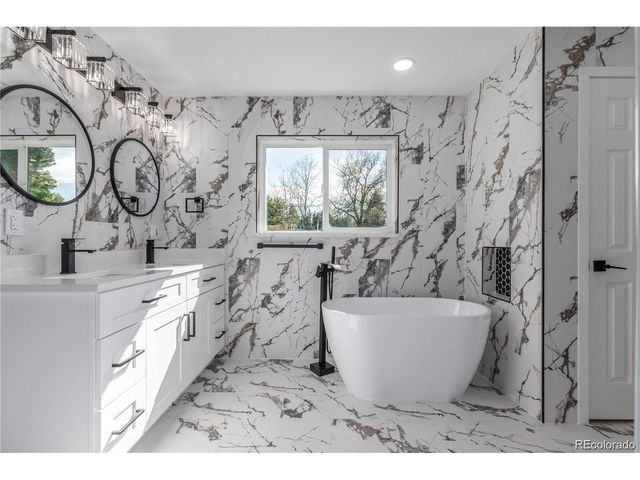 190 Hemlock St, Broomfield, CO 80020