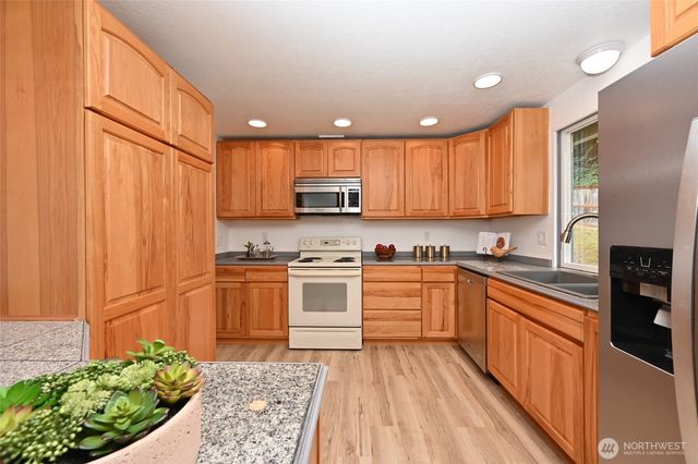 14100 Meridian Drive SE, Everett, WA 98208