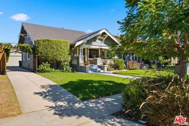 2640 S Hobart Boulevard, Los Angeles, CA 90018