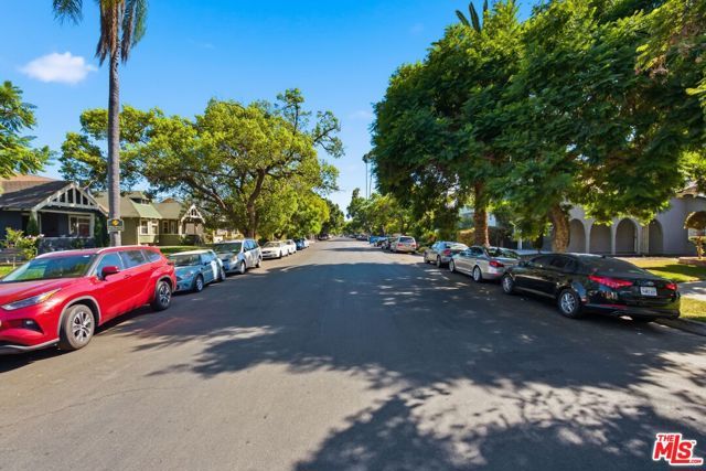 2640 S Hobart Boulevard, Los Angeles, CA 90018