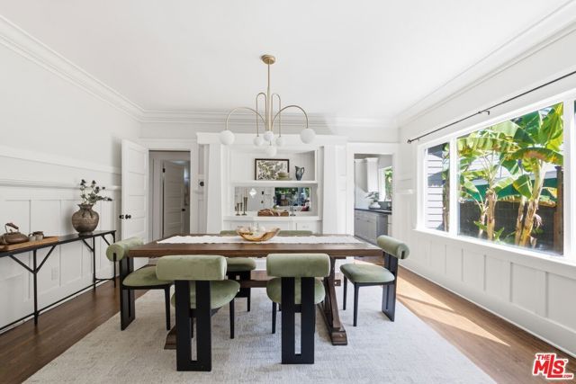 2640 S Hobart Boulevard, Los Angeles, CA 90018