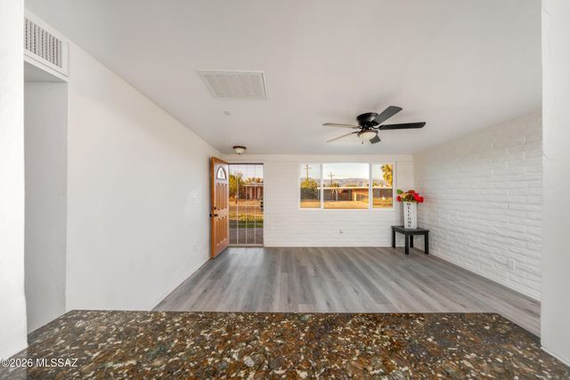 8032 E Victoria Drive, Tucson, AZ 85730