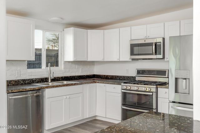 8032 E Victoria Drive, Tucson, AZ 85730