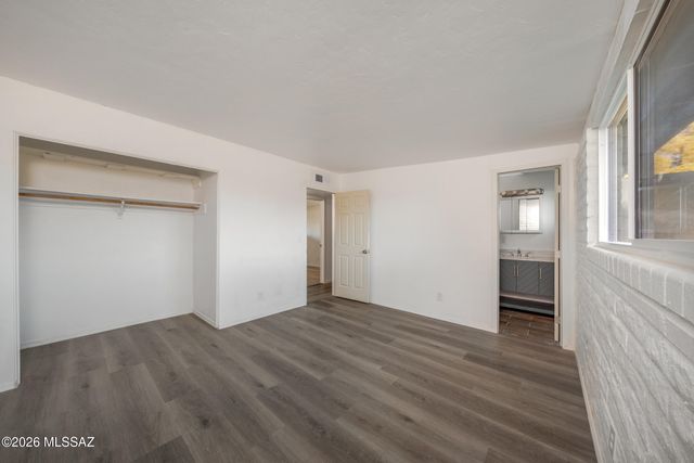 8032 E Victoria Drive, Tucson, AZ 85730