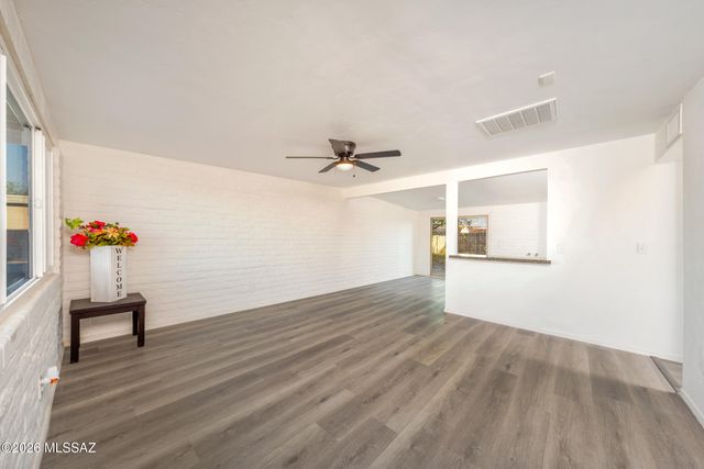 8032 E Victoria Drive, Tucson, AZ 85730