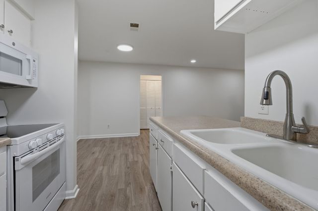 118 Prescott Pl, Nashville, TN 37211