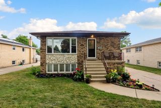 4613 Madison Avenue, Brookfield, IL 60513