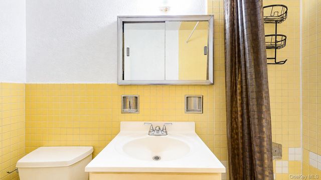 30-34 71st Street, East Elmhurst, NY 11370