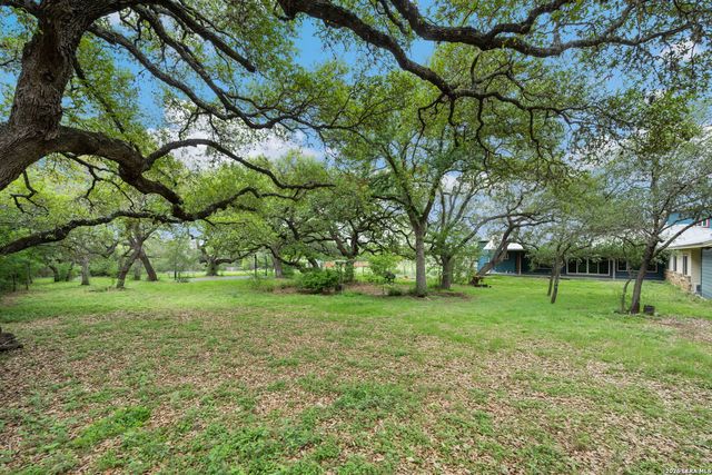 7970 S Verde Drive, San Antonio, TX 78240