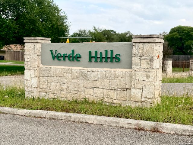 7970 S Verde Drive, San Antonio, TX 78240