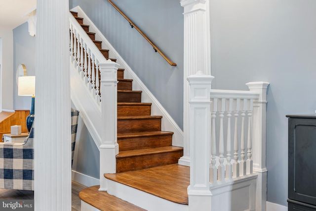 200 W HIGH ST, Red Lion, PA 17356