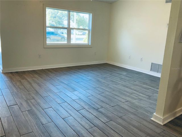 7 SUN COUNTRY COURT, Eustis, FL 32726