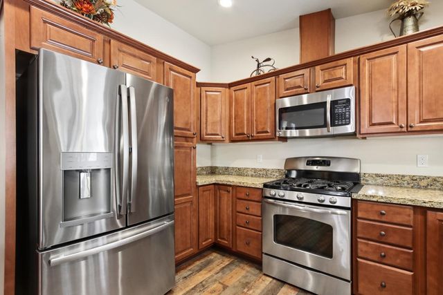 20155 Redwood Dr, Foresthill, CA 95631