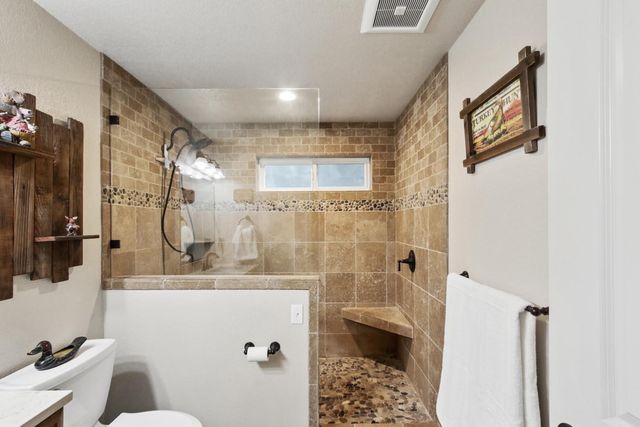 20155 Redwood Dr, Foresthill, CA 95631