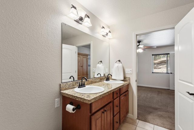 20155 Redwood Dr, Foresthill, CA 95631