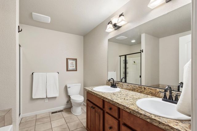 20155 Redwood Dr, Foresthill, CA 95631