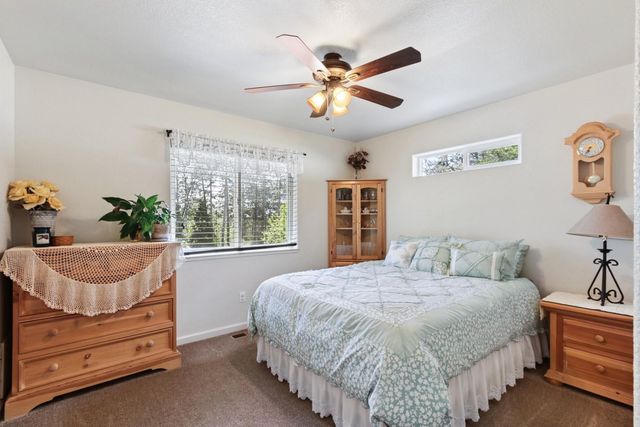 20155 Redwood Dr, Foresthill, CA 95631