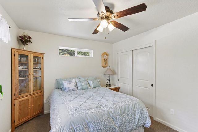 20155 Redwood Dr, Foresthill, CA 95631