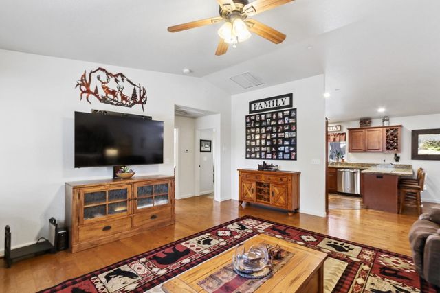 20155 Redwood Dr, Foresthill, CA 95631