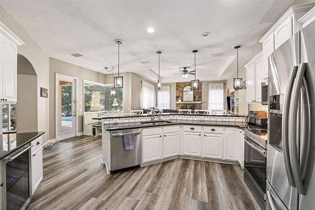 5685 LAKE VICTORIA DRIVE, Lakeland, FL 33813