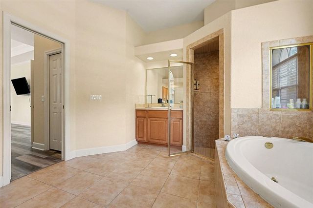 5685 LAKE VICTORIA DRIVE, Lakeland, FL 33813