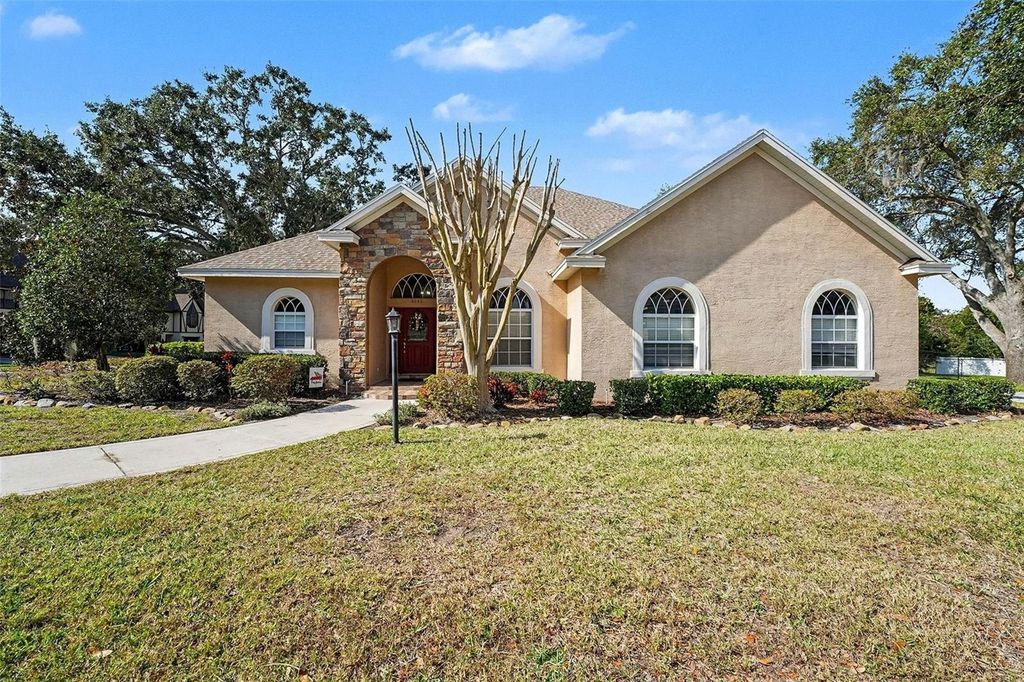 5685 LAKE VICTORIA DRIVE, Lakeland, FL 33813