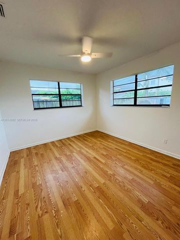 21220 NE 26th Ave 0, Miami, FL 33180