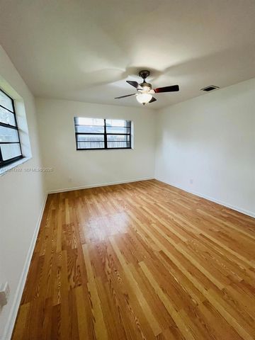 21220 NE 26th Ave 0, Miami, FL 33180