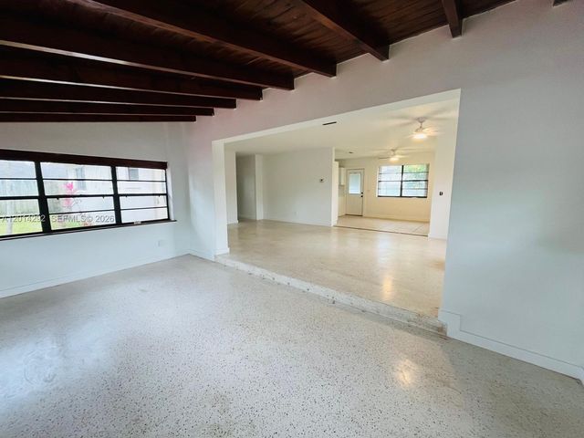 21220 NE 26th Ave 0, Miami, FL 33180