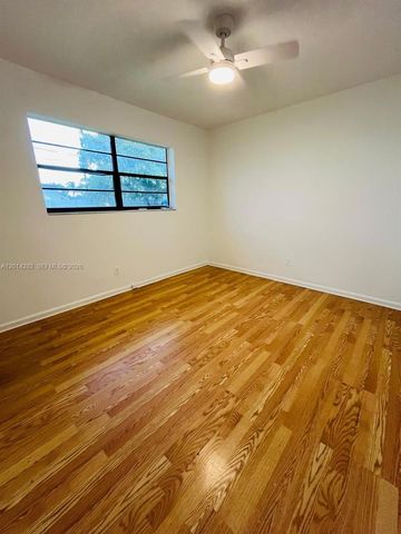 21220 NE 26th Ave 0, Miami, FL 33180