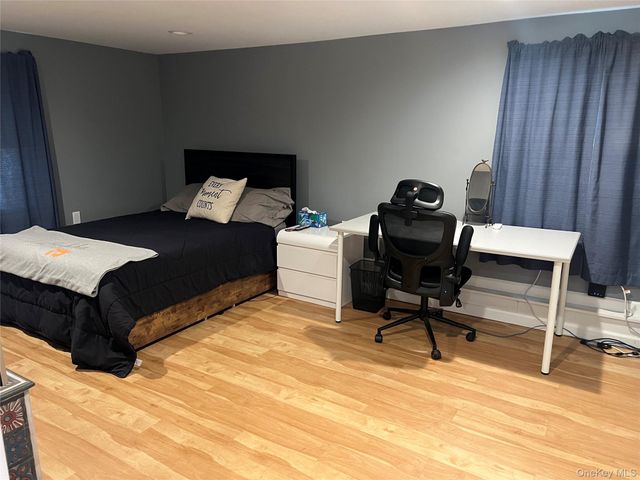 827 Bermuda Road, West Babylon, NY 11704