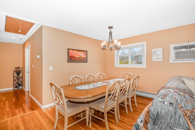 827 Bermuda Road, West Babylon, NY 11704