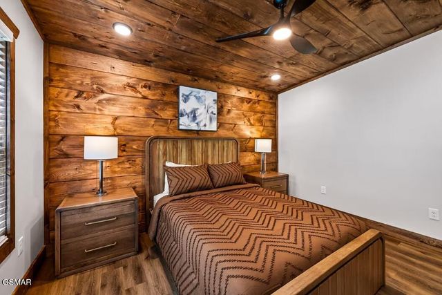615 Country Oaks Drive, Pigeon Forge, TN 37863