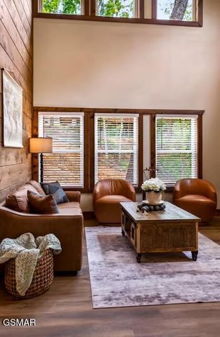 615 Country Oaks Drive, Pigeon Forge, TN 37863