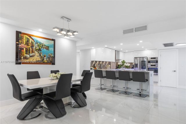 2500 Parkview Dr 1121, Hallandale Beach, FL 33009