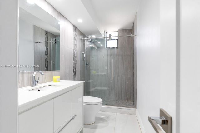 2500 Parkview Dr 1121, Hallandale Beach, FL 33009