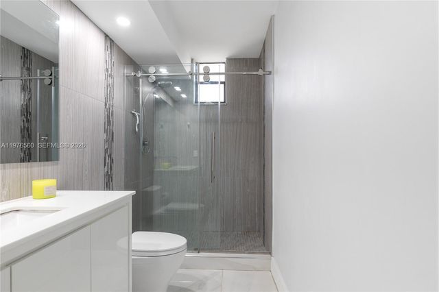 2500 Parkview Dr 1121, Hallandale Beach, FL 33009