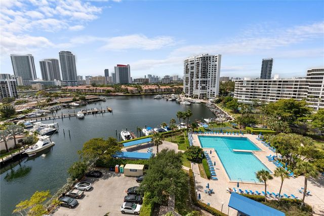 2500 Parkview Dr 1121, Hallandale Beach, FL 33009