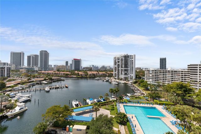 2500 Parkview Dr 1121, Hallandale Beach, FL 33009