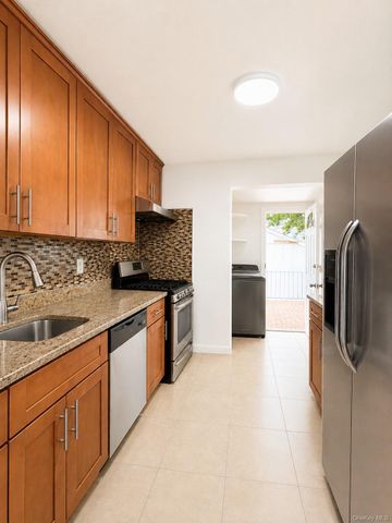 92-47 76th Street, Woodhaven, NY 11421