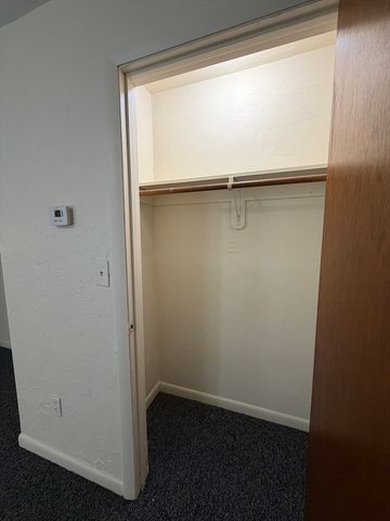 8 Exchange Ct 2, Waltham, MA 02452