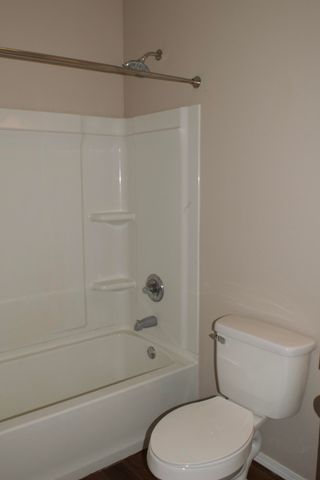 2340 N Kellett Avenue, Springfield, MO 65803