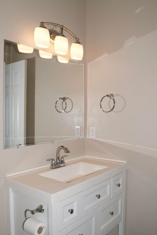 2340 N Kellett Avenue, Springfield, MO 65803